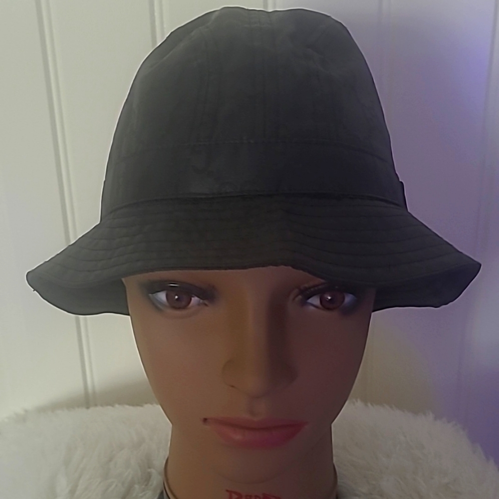 🎇GUCCI Bucket Hat✨